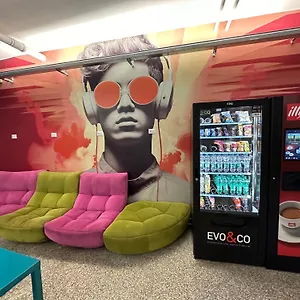 Cconforthotels Host Хостел Бари